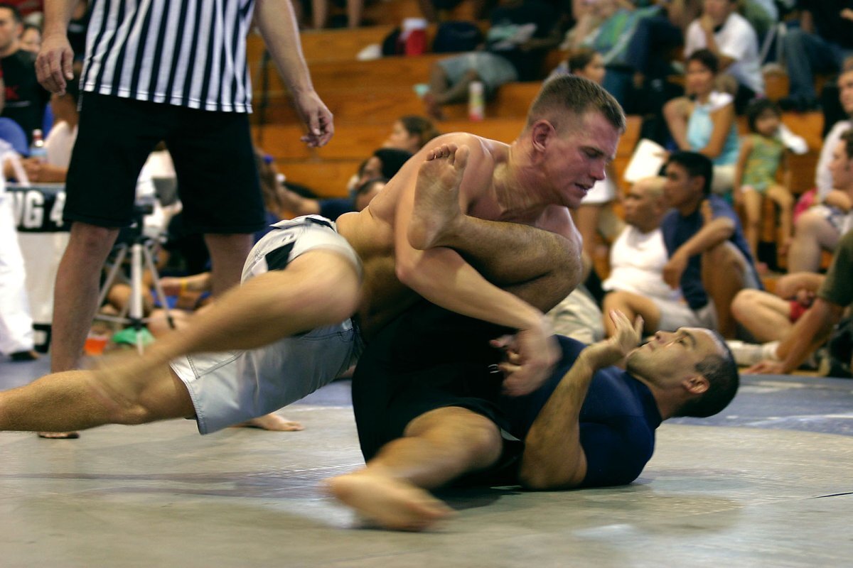 Hawaiian State Grappling Championships no-gi match with referee officiating submission wrestling bout