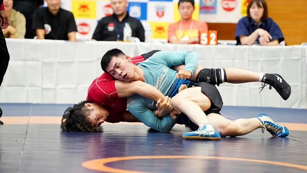 Wrestling takedowns for BJJ in no-gi grappling competition