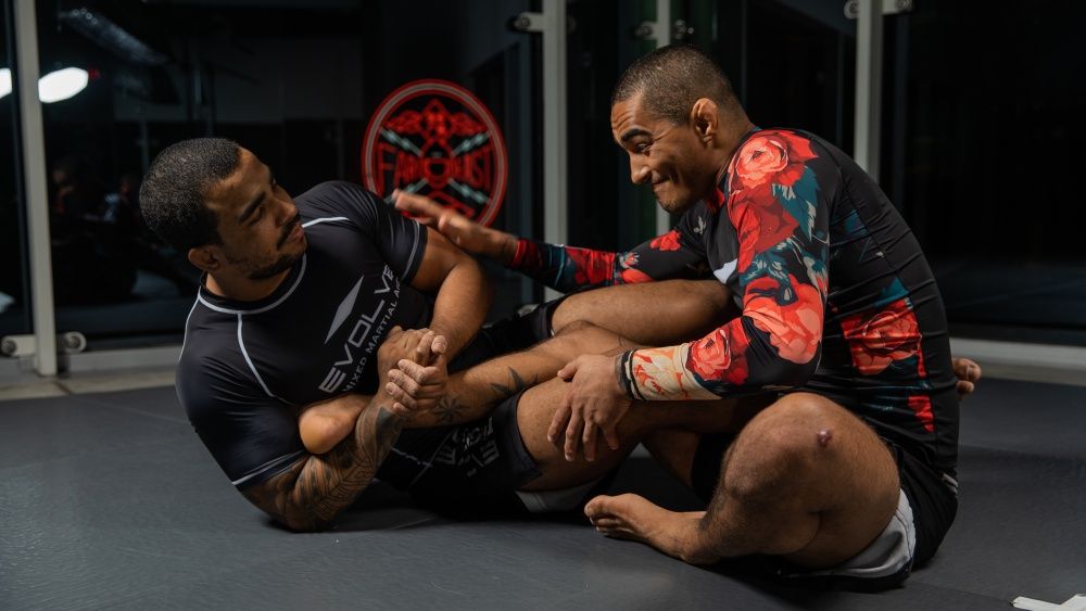 No-gi heel hook submission finish from the imanari roll leg entanglement