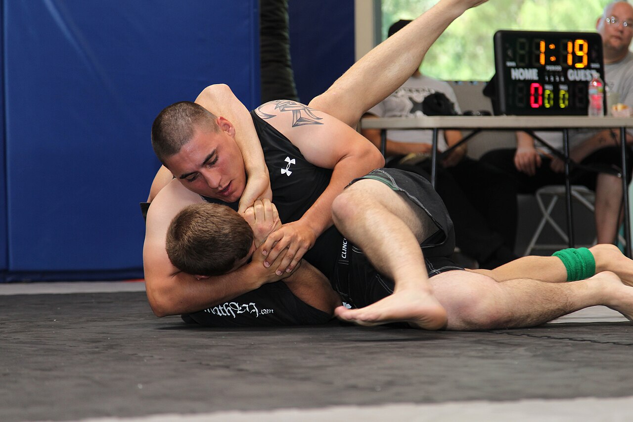 no gi grappling match