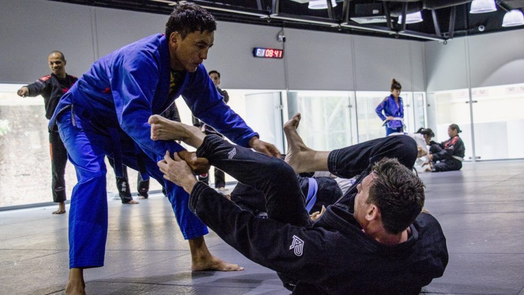BJj guard Pass basics: Why Are guards dangerous