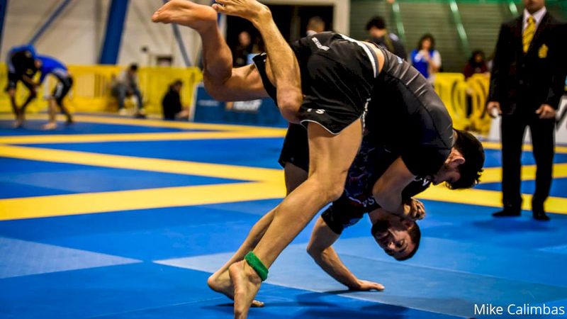 No-gi grappler defending a takedown with a darce choke front headlock position