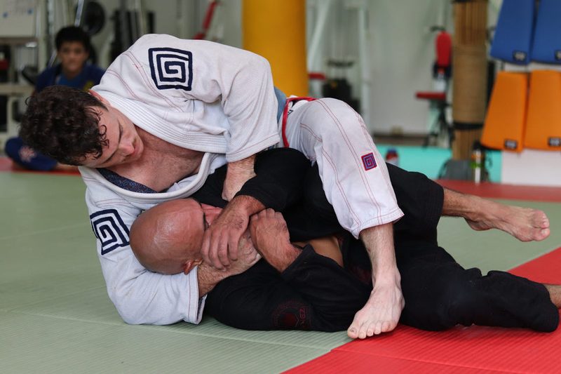 Guillotine choke from guard in no-gi BJJ