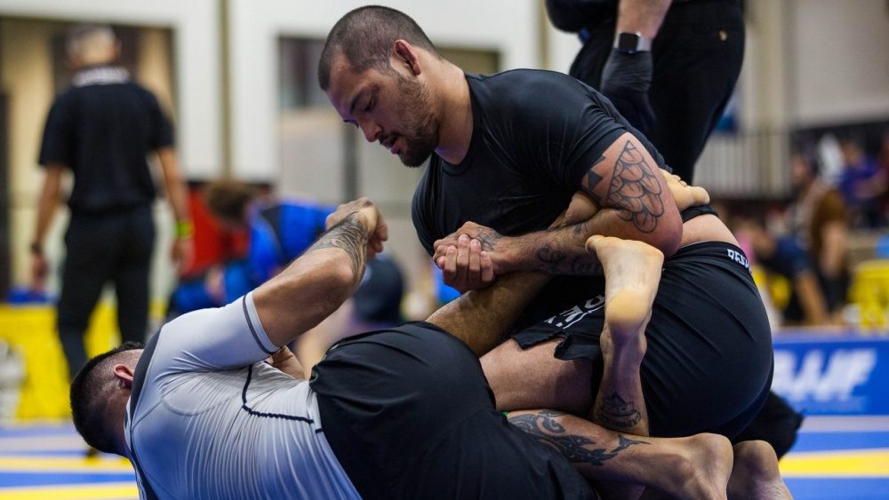 No-gi heel hook setup at IBJJF competition with ashi garami control