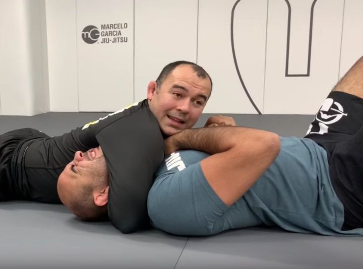 Kimura grip entry into the north south choke no gi