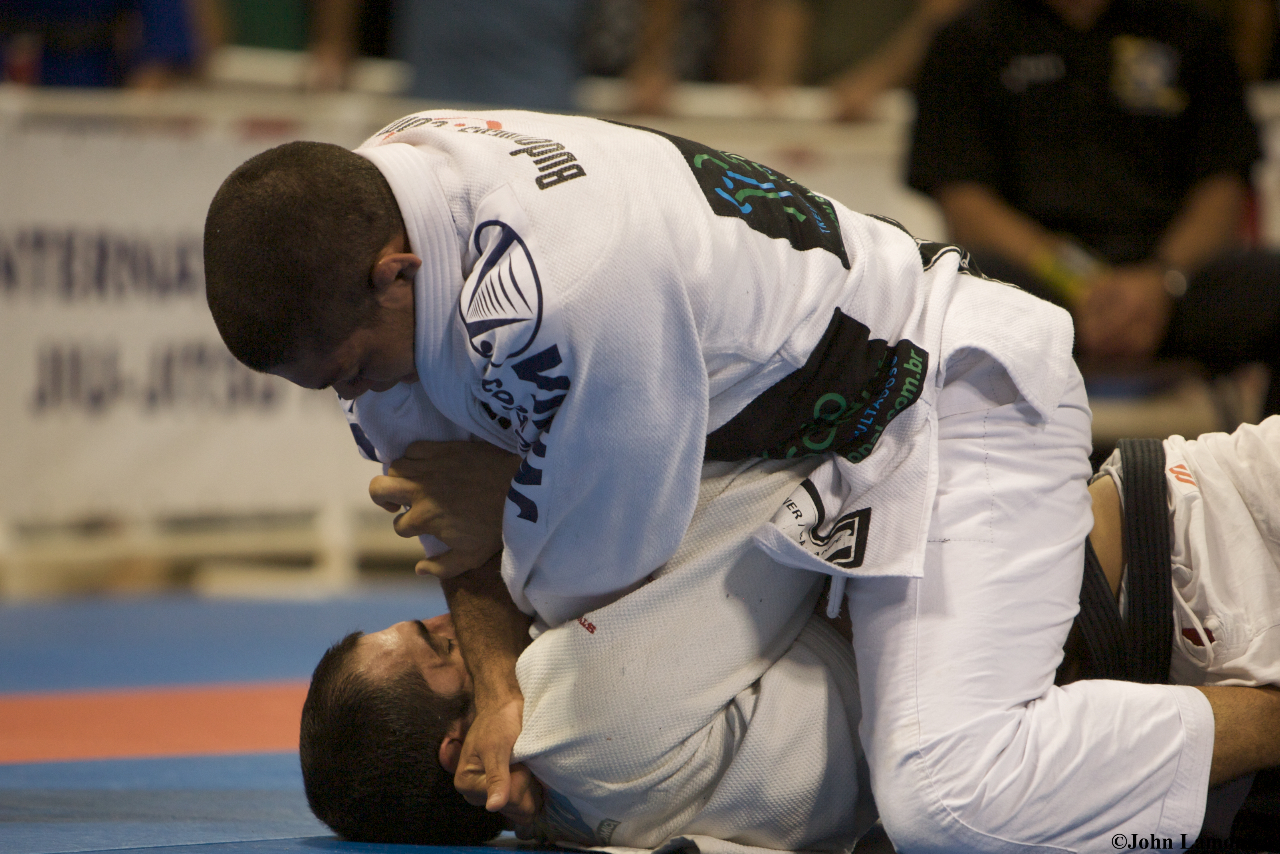 Andre Galvao grappling
