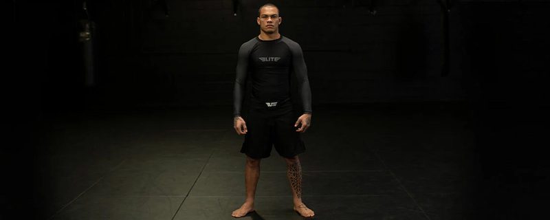 Proper compression fit on a cheap no-gi rashguard for beginners