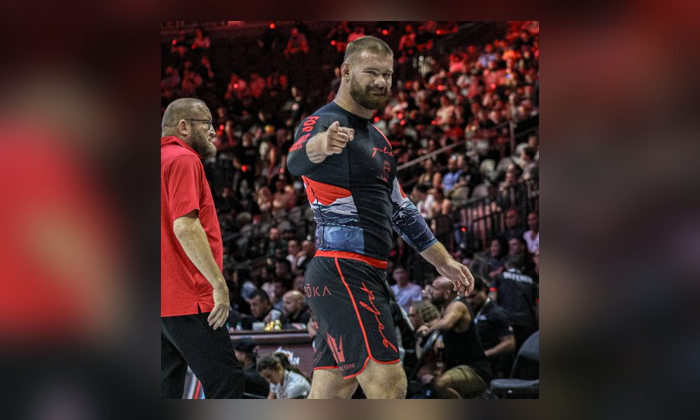 Best rashguard for BJJ worn by a no-gi grappler at competition