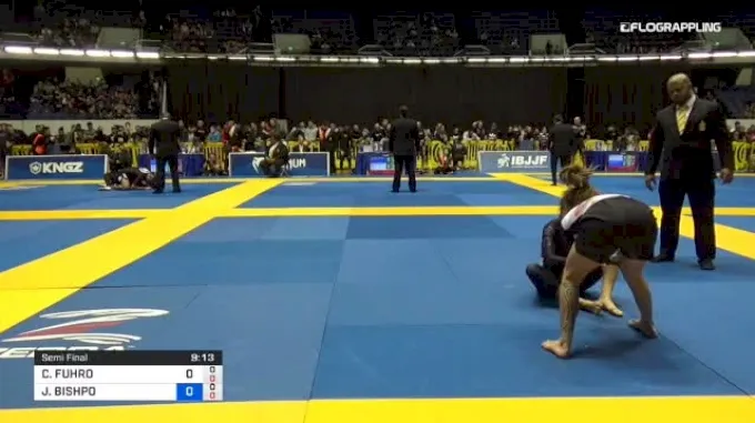No-gi grappling semifinal match at IBJJF No-Gi Worlds with competitors in compression rashguards