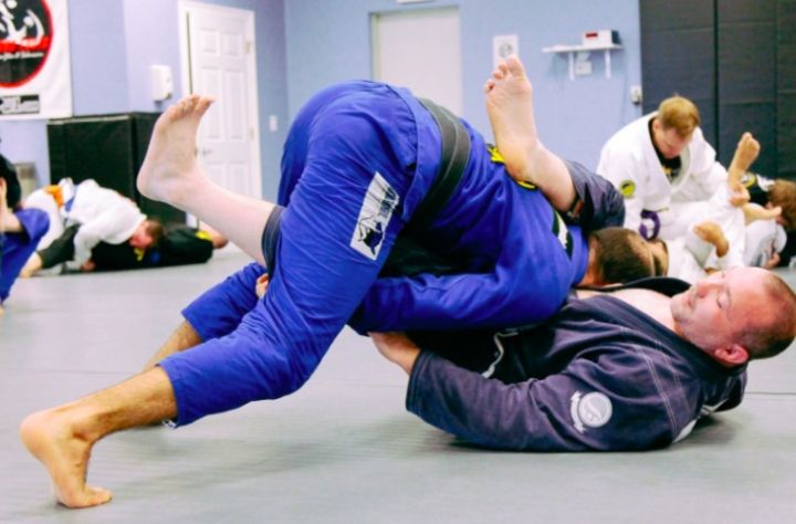 over-under pass BJJ no-gi walking to side control finish