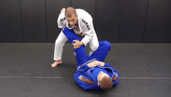 Leg Lock And Guard Pass Combo