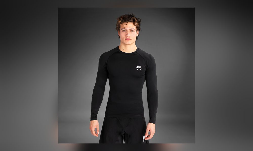 Venum Contender long sleeve, a minimalist best rashguard for BJJ