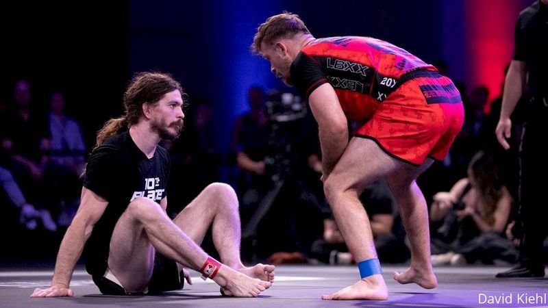 Ben Eddy finishes mounted triangle choke at WNO 27 grappling event