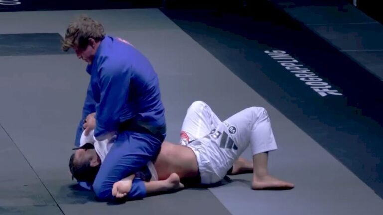 Nicholas Meregali mounted triangle submission at WNO 18 no-gi competition
