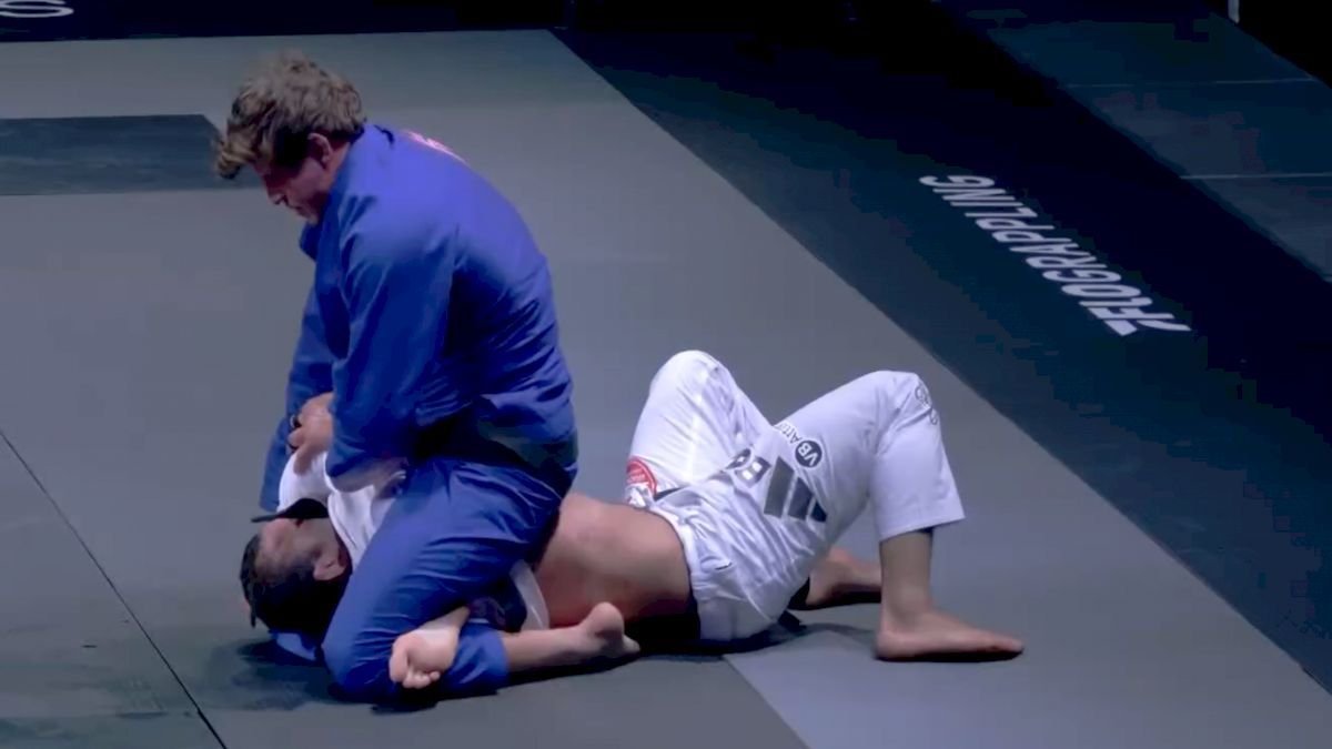 Nicholas Meregali mounted triangle submission at WNO 18 no-gi competition