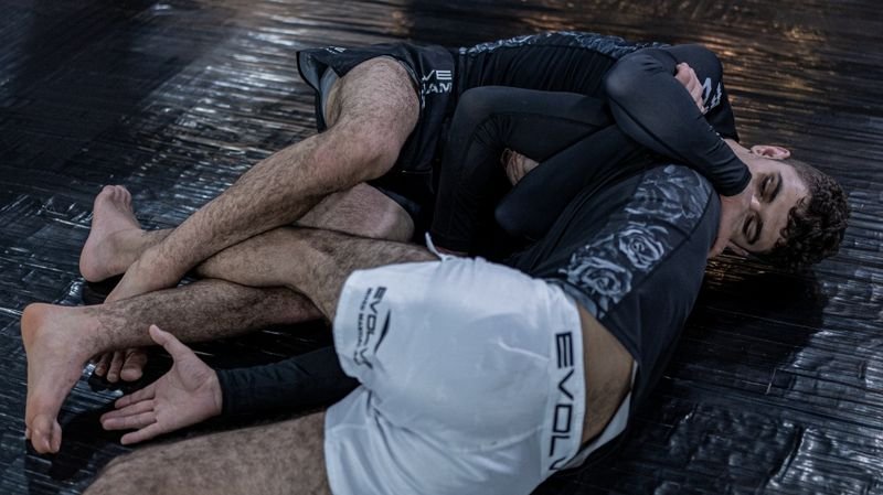 arm in guillotine choke defense no gi