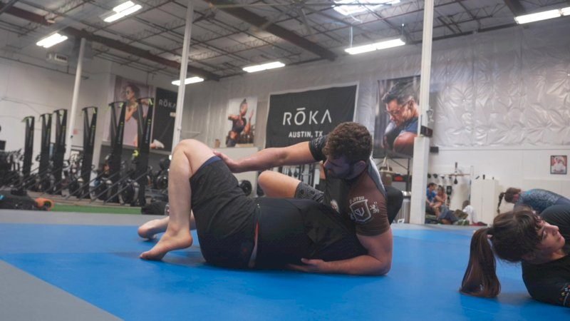 Elbow knee shrimp escape mount no gi competition grappling