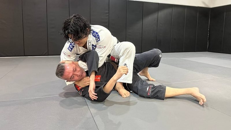 Armpit foot escape high mount no gi BJJ modern technique