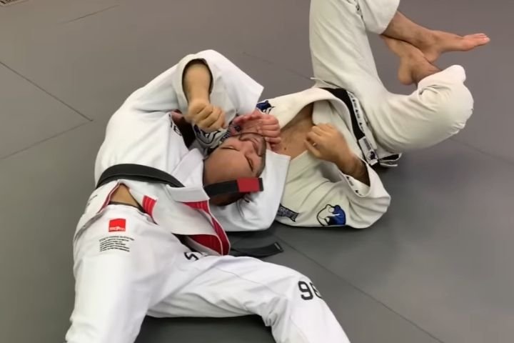 Edwin Najmi applying darce choke in no-gi grappling competition
