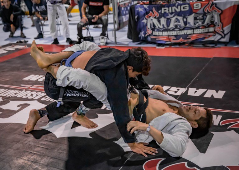 Pulling guard BJJ