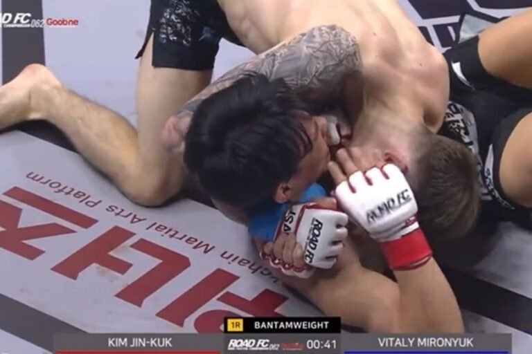 Vitaliy Mironyuk finishes a no-gi baseball choke against Kim Jin-Kuk at Road FC 62