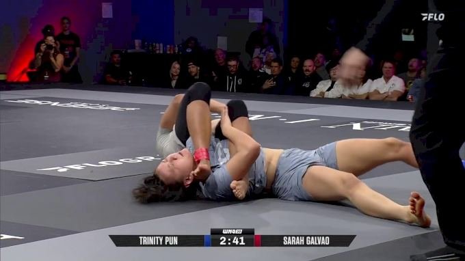 Sarah Galvao arm bar submission WNO 30 no-gi grappling
