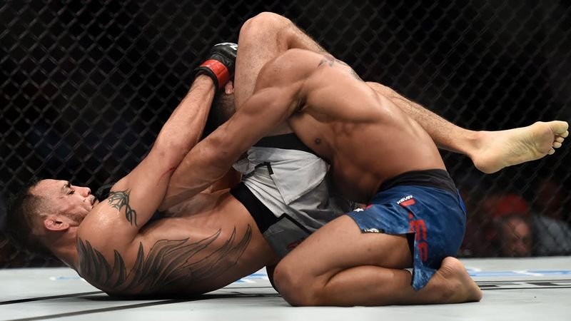 triangle choke submission grappling competition