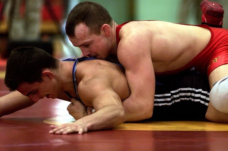 Greco-Roman wrestling body lock clinch technique